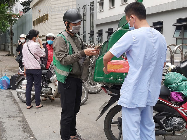 Kiểm tra hàng hoá thật kỹ trước khi giao và nhận 