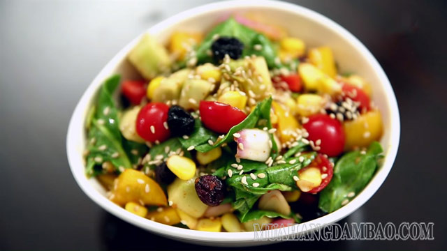 Salad rau chân vịt cực kỳ dễ làm và dễ ăn