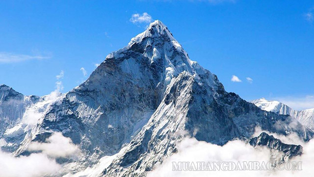 Núi Everest cao nhất thế giới