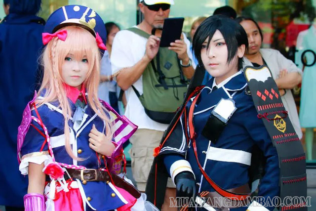 Các otaku cùng nhau tham gia vào các sự kiện cosplay hoành tráng