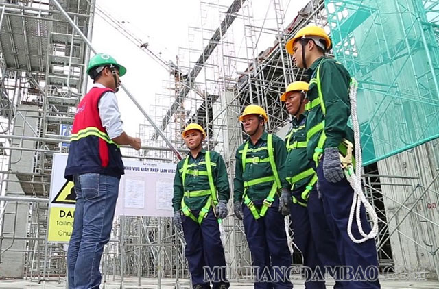 An toàn lao động có vai trò vô cùng quan trọng trong quá trình sản xuất