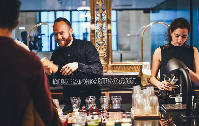 Bartender và barista là hai nghề pha chế khác nhau